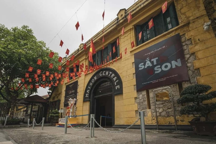 1 Day - 1/2 Day Hanoi City - Luxury Bus, Lunch, Train Street - What the limousine bus changes
