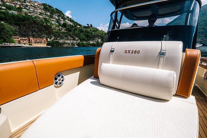 1H Luxury Cruise Como Lake Tender Yacht Invictus 9 Pax - Blevio and the return to Como