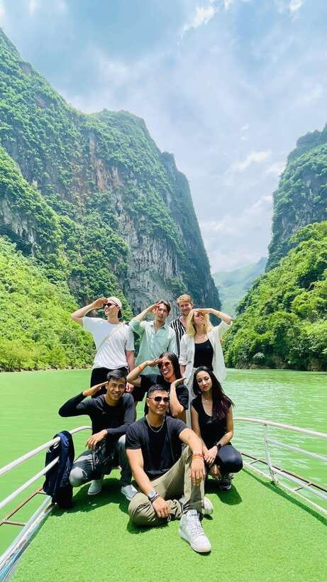 2-day Motorbike Ha Giang Loop Luxury Tour With Easy Rider - Tham Ma Pass and the Hmong King’s Palace
