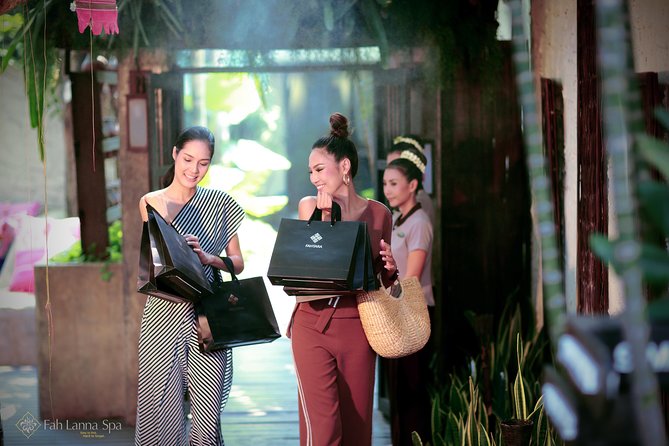 2 Hour Siam Herbal Luxury Spa Package at Fah Lanna Spa - Old City branch - A private room makes the treatment feel special