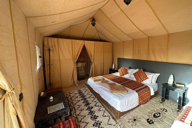 2 Nights in Luxury Camp and Camel Trekking in Merzouga Desert - The second dinner, fire, drums, and stars