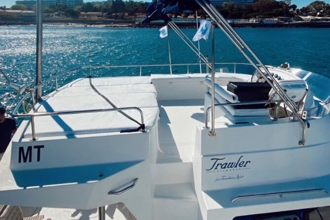 2H Lisbon Private Luxury Catamaran Tour with Welcome Drink - Architecture close to the water