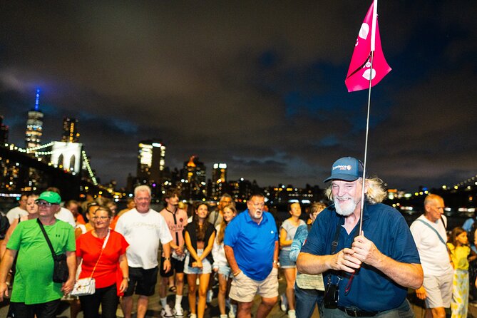 3 Hour Luxury Bus Tour of NYC Night Highlights - A warm coach and a fast look at New York after dark