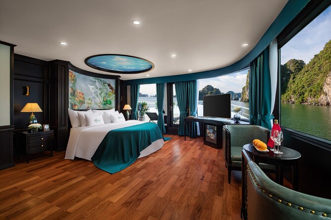 3D2N Luxury HaLong Bay with Aspira Cruise: kayak, Cat Ba island - Day 3: Sunrise, breakfast, and the return to shore