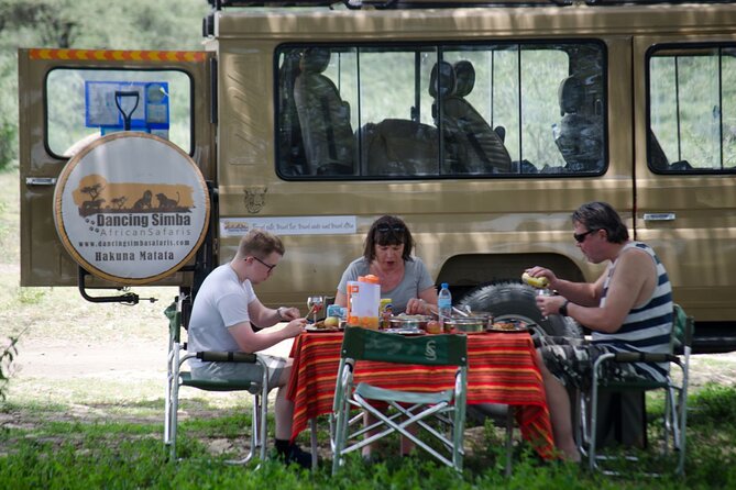 4 days Awesome Luxury safari Tarangire Serengeti & Ngorongoro - Meals, comfort, and the meaning of luxury
