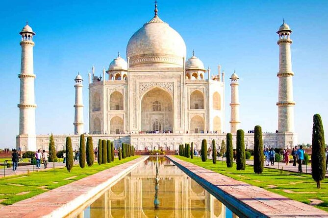 5 Day Private Luxury Golden Triangle trip Agra &Jaipur from Delhi - Day 2: Old Delhi alleys and New Delhi grandeur