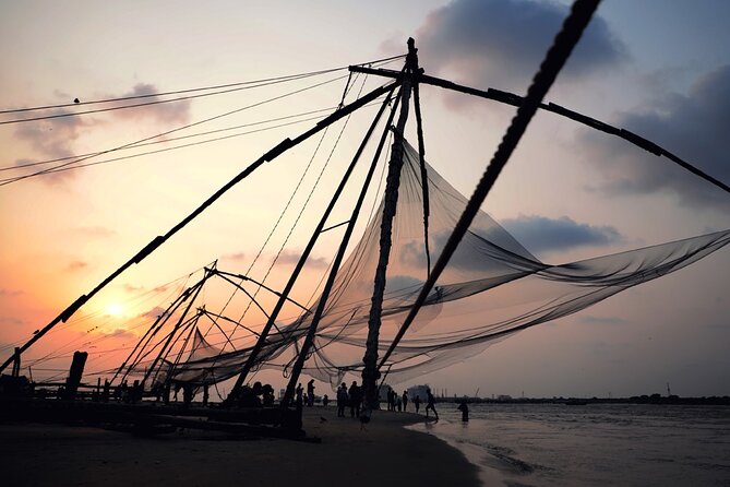 5 Days Luxury Kerala Tour with Houseboat Experience - Hotels, drivers, and comfort