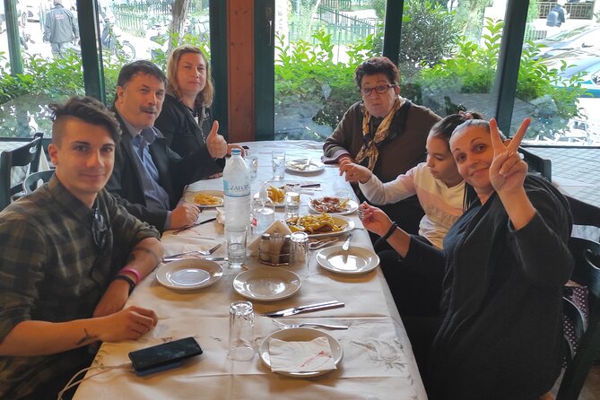 6-Hour Private Luxury Tour in Athens: Exclusively for couples - What the private Mercedes ride changes