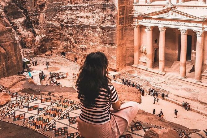 7-Day Super Luxury Guided Tour By Mercedes S-Class - Day 5: Six hours among the cliffs of Petra