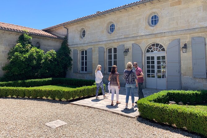 A day in Saint-Emilion in a small group (Electric Luxury Van) - A final tasting in the Pomerol appellation