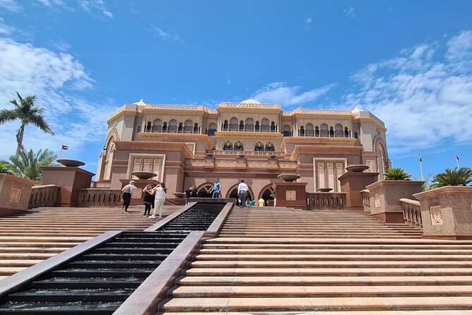 Abu Dhabi City Tour with Gold Coffee: A Taste of Luxury & Culture - Who will enjoy this tour most?