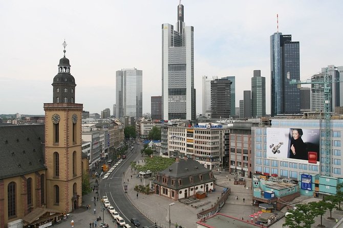 Airport Transfer: Airport FRA to Frankfurt by Luxury Van - Reliability matters more than the leather seats
