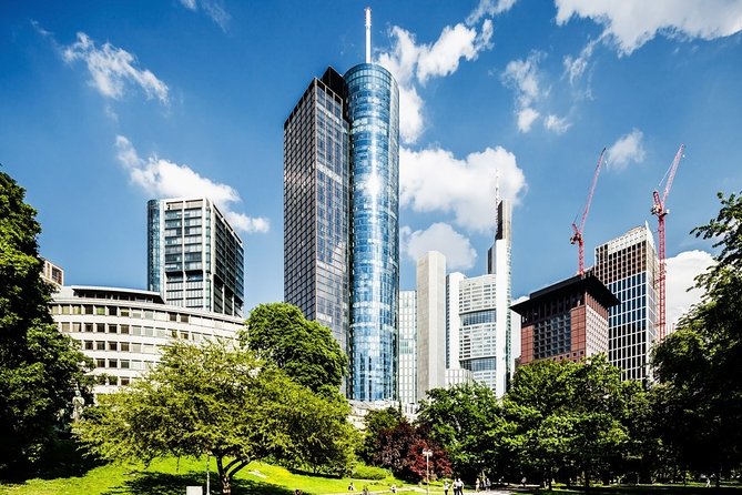 Airport Transfer: Airport FRA to Frankfurt by Luxury Van - Is $82.59 a fair price?