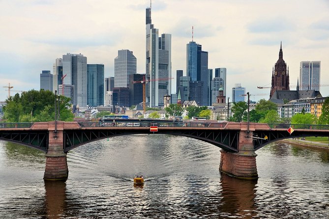 Airport Transfer: Airport FRA to Frankfurt by Luxury Van - Booking details worth checking twice