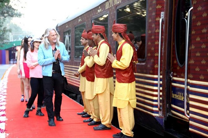 All Inclusive Luxury Taj Mahal Tour from Delhi by Express Train - Meeting your guide at Agra Cantt