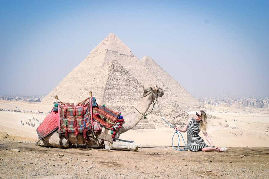 All-inclusive private Trip Pyramids Sphinx, Camel, VIP Lunch - The Great Sphinx and Valley Temple
