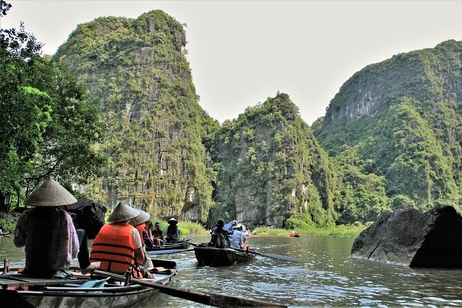 Amazing Ninh Binh Full Day: Hoa Lu - Tam Coc (VIP tour: group 7 people) - A three-generation home visit in Tam Coc