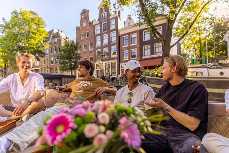 Amsterdam: 2-Hour Luxury Canal Cruise with Snacks & Drinks - Hortus, maritime museums, and Oosterdock