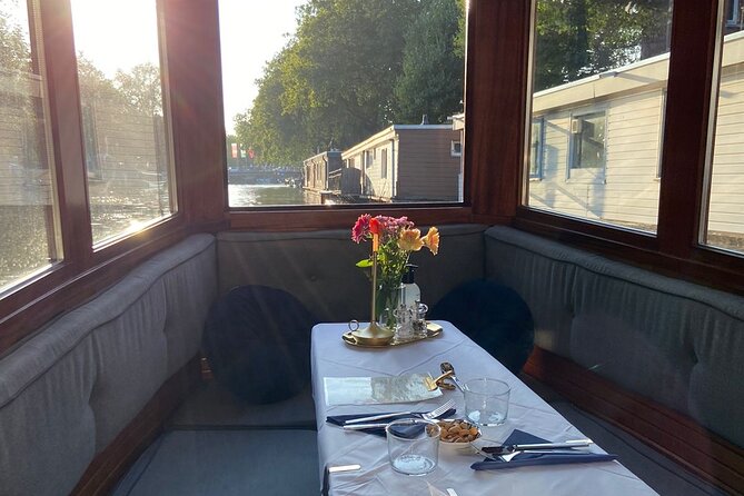 Amsterdam Breakfast Cruise on Private Luxury Boat - A private breakfast on Amsterdam’s canals