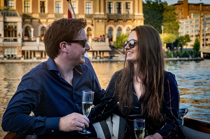 Amsterdam Breakfast Cruise on Private Luxury Boat - Breakfast choices, from croissants to pancakes