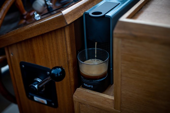 Amsterdam Breakfast Cruise on Private Luxury Boat - Why the private setting changes the experience