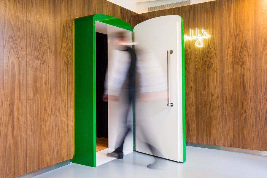 Amsterdam: Exclusive Heineken Experience VIP Tour Ticket - Who should book the VIP tour