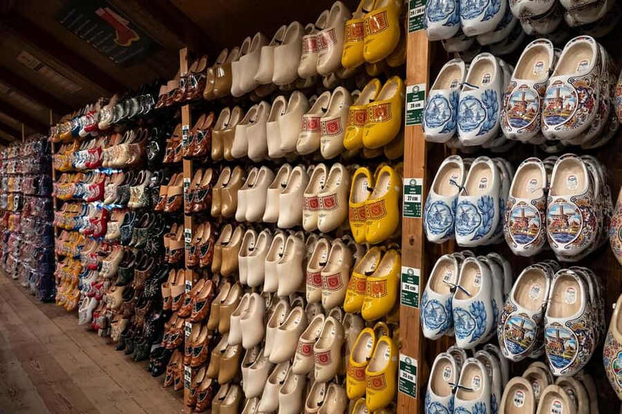 Amsterdam: Explore Zaanse Schans: Half-Day Luxury Coach Trip - Key points to know before you book