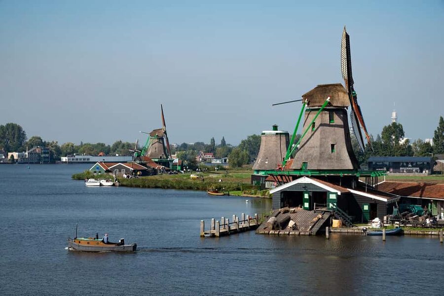 Amsterdam: Explore Zaanse Schans: Half-Day Luxury Coach Trip - The coach ride from Amsterdam to North Holland