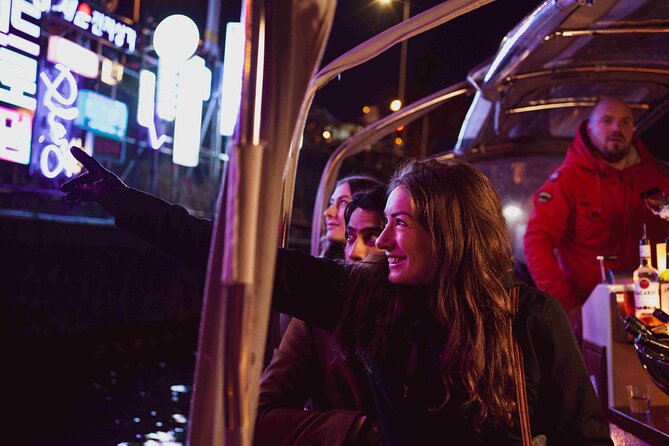 Amsterdam Light Festival: Canal Cruise + Bite & Unlimited Drinks - Arriving at Prins Hendrikkade 33A