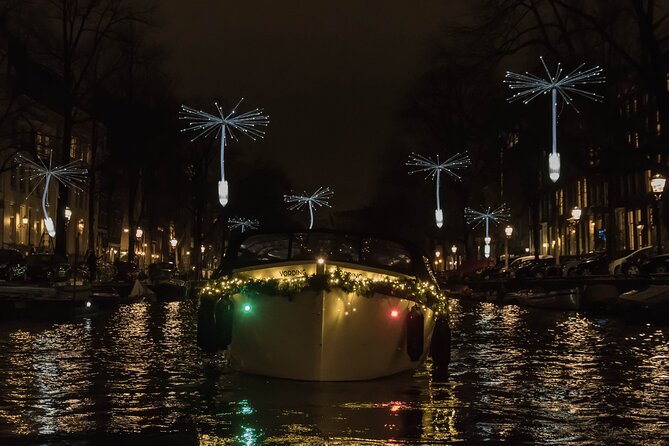 Amsterdam Light Festival: Canal Cruise + Snack & Unlimited Drinks - What the 75-minute route is like
