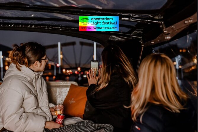 Amsterdam Light Festival: Cruise Unlimited Drinks & Bite option - Live commentary from the skipper