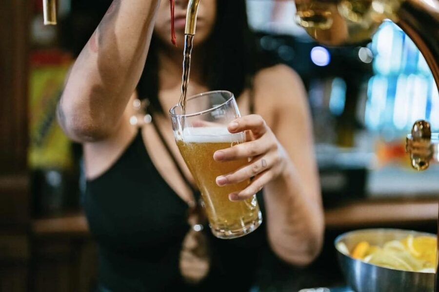 Amsterdam: Ludwig's Original Pub Crawl with VIP Club Entry - Starting with a local guide instead of guessing your way around