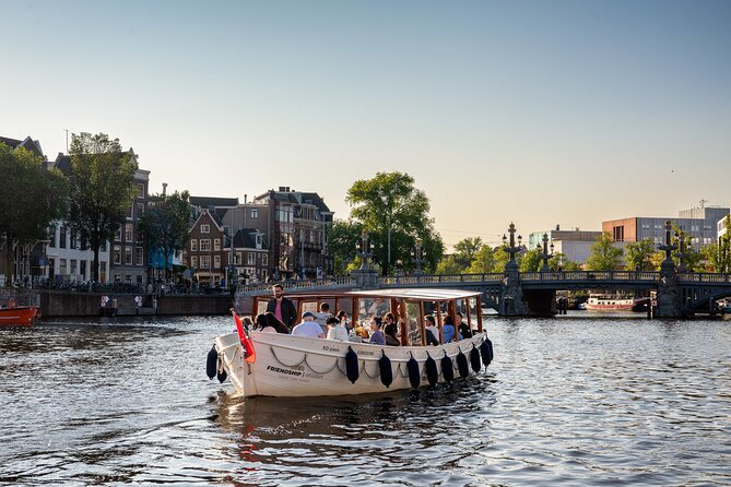 Amsterdam: Luxury Boat Cruise Unlimited Cocktails, Beers & Wines - What the one-hour route shows you