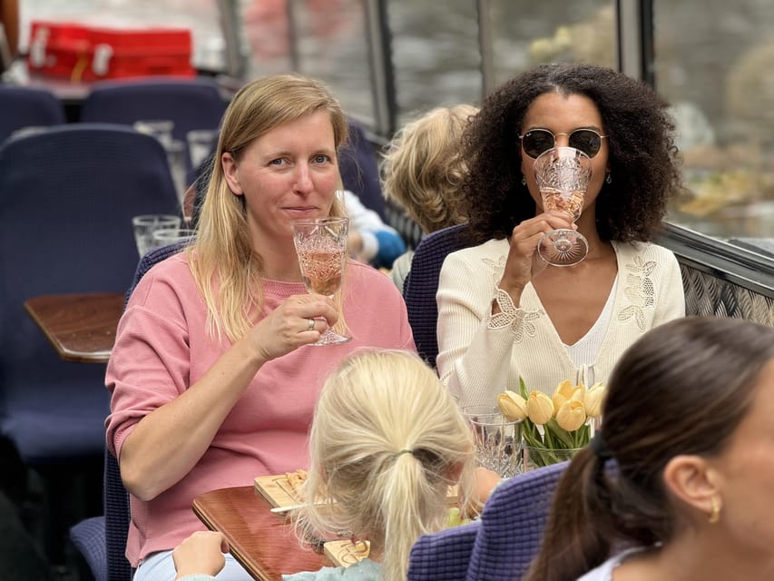 Amsterdam: Luxury Cheese & Wine Canal Cruise - Cheese, canals, and a compact Amsterdam outing