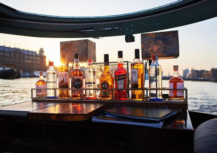 Amsterdam: Luxury Saloon Boat Cruise with Cocktails & Waffle - Who gets the most value from this cruise