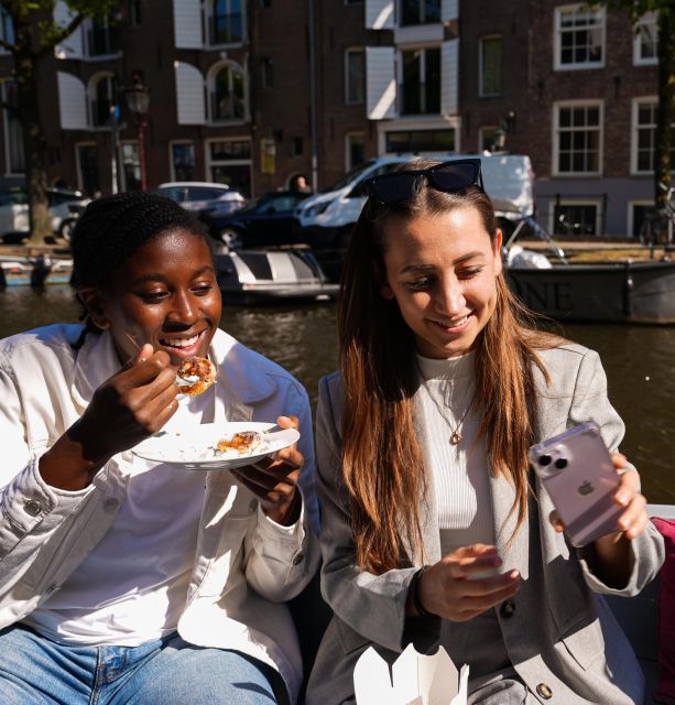 Amsterdam: Private Luxury Cruise with BBQ and Drinks - A BBQ that functions as dinner