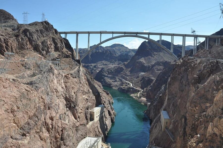 Around Las Vegas Tour VIP Small Group tour From Las Vegas - Hoover Dam, with time to look beyond the concrete