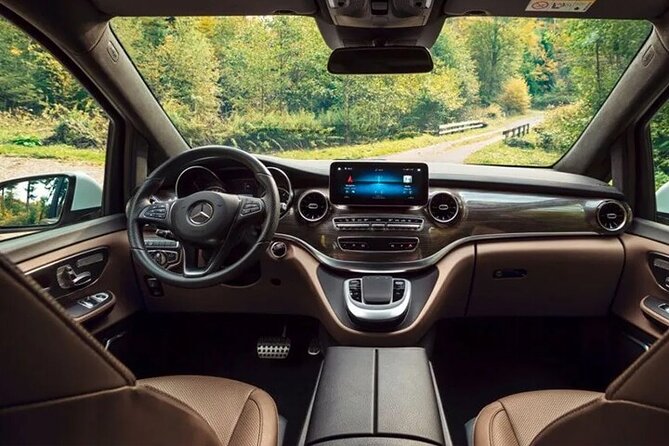 Arrival by Luxury Van Barcelona Airport BCN to Barcelona City - Who Will Get the Most From This Transfer?