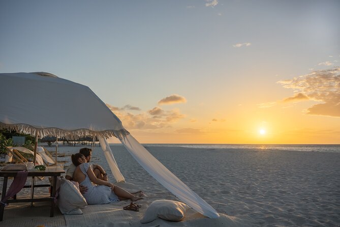 Aruba Eagle Beach Romantic Sunset Picnic in a Luxury Cabana - Arriving at Eagle Beach and meeting Bryan