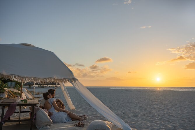 Aruba Romantic Sunset Photoshoot & Beach Picnic in Luxury Cabana - Food, drinks, and the cabana service