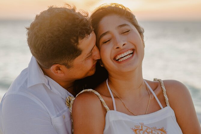 Aruba Romantic Sunset Photoshoot & Beach Picnic in Luxury Cabana - Who should book this Aruba sunset experience?