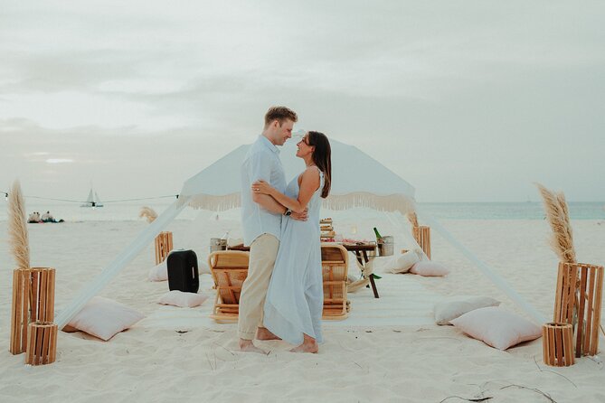 Aruba Romantic Sunset Photoshoot & Beach Picnic in Luxury Cabana - The 30-minute photoshoot