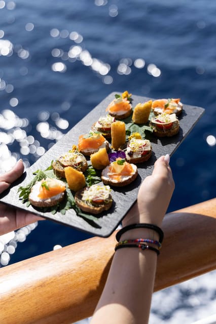 Athens: Saronic Islands Cruise with VIP Area Seating & Lunch - What $276 Buys You