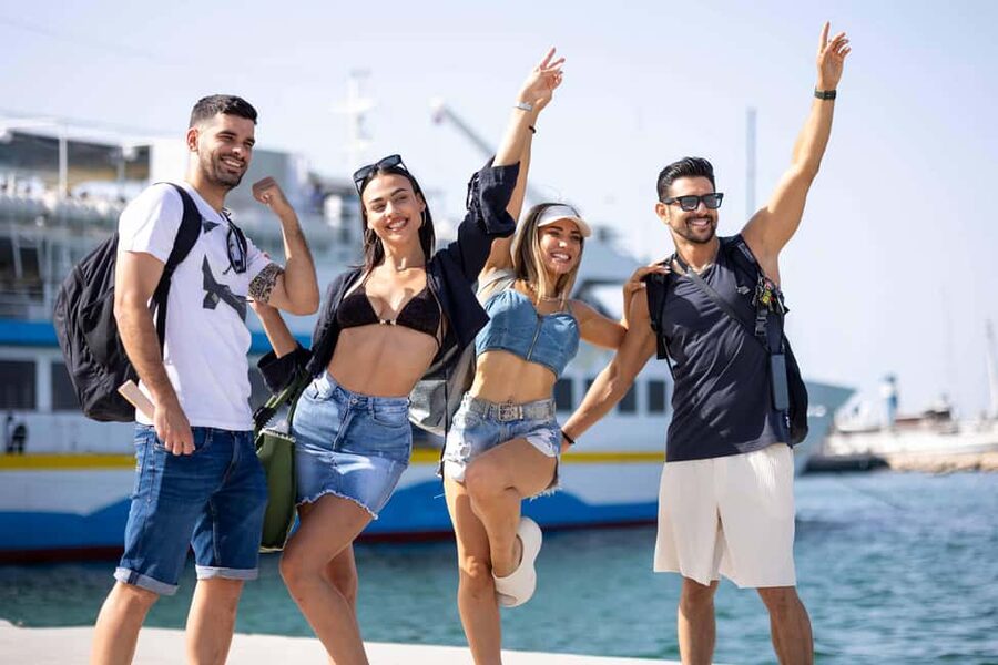 Athens: VIP Swimming Cruise to three islands - Who will enjoy it most
