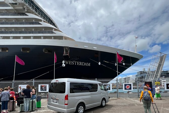 Auckland Airport Private Transfers in a Luxury Minibus - Is $74.47 Per Person Good Value?