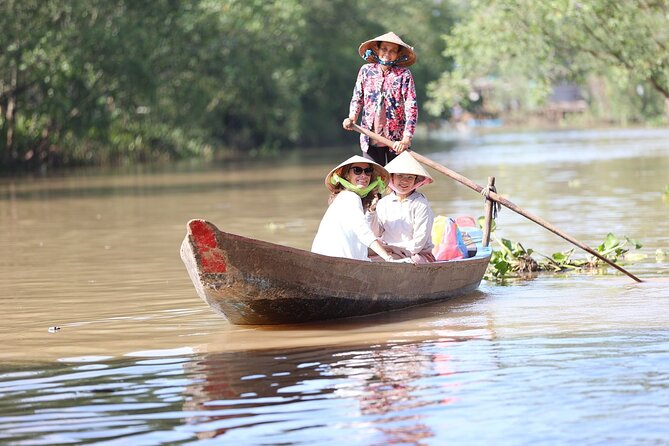 Authentic Mekong Delta Tour With Local Experts By SpeedBoat - Sampans, honey tea, and island roads
