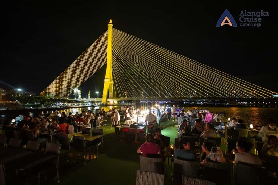 Bangkok: Alangka Luxury Cruise with Buffet and Live Music - Thai music and dance on the way back