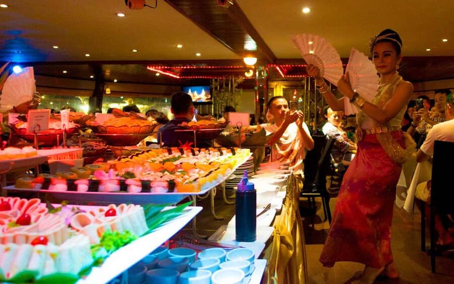 Bangkok: Luxury White Sunset or Dinner Cruise with Beer - Buffet dining and drinks onboard