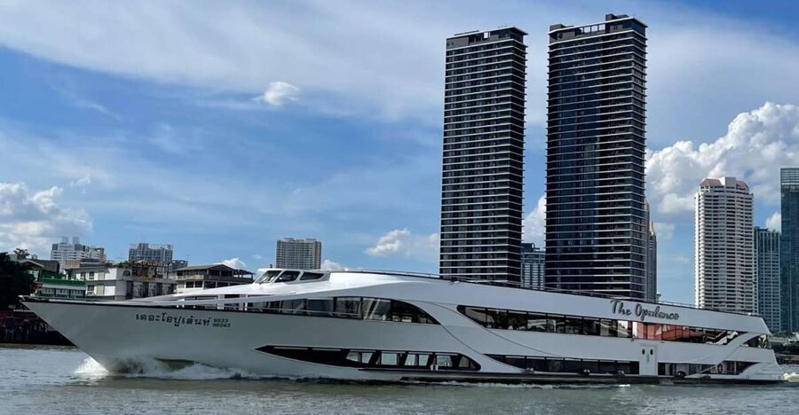 Bangkok: Opulence Luxury Chao Phraya Dinner Cruise - Five things to know before booking