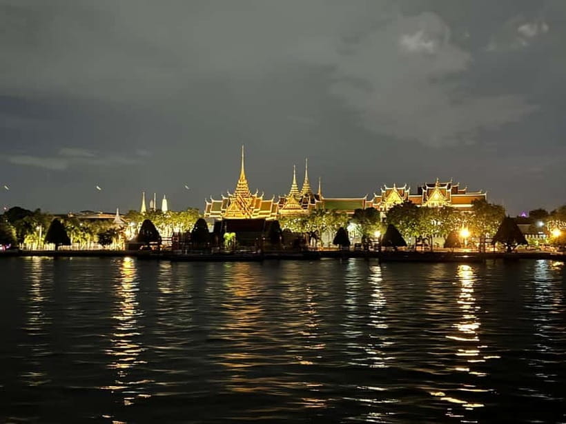 Bangkok: Opulence Luxury River Dinner Cruise - Practical tips for a smoother evening